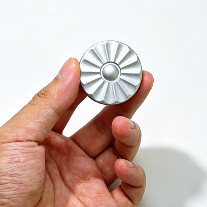 Cool Office Tech Gadgets - Mainan Fidget Slider Magnetik Koin Rotasi