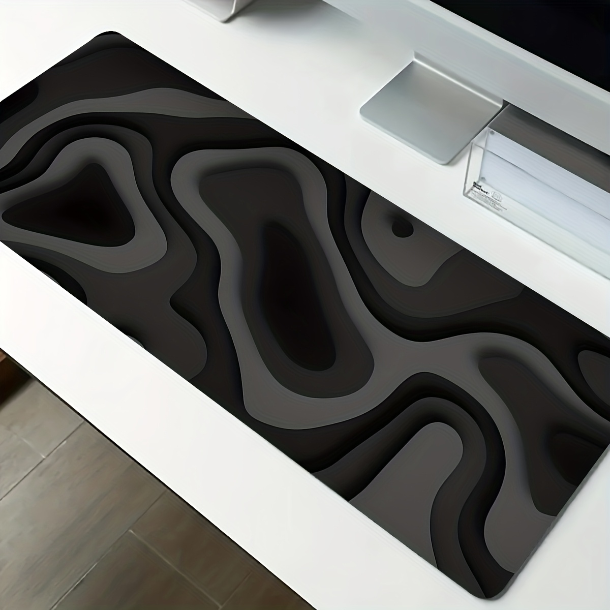 Office Desk Tech Accessories - Alas Mouse Besar Desain Swirl Hitam
