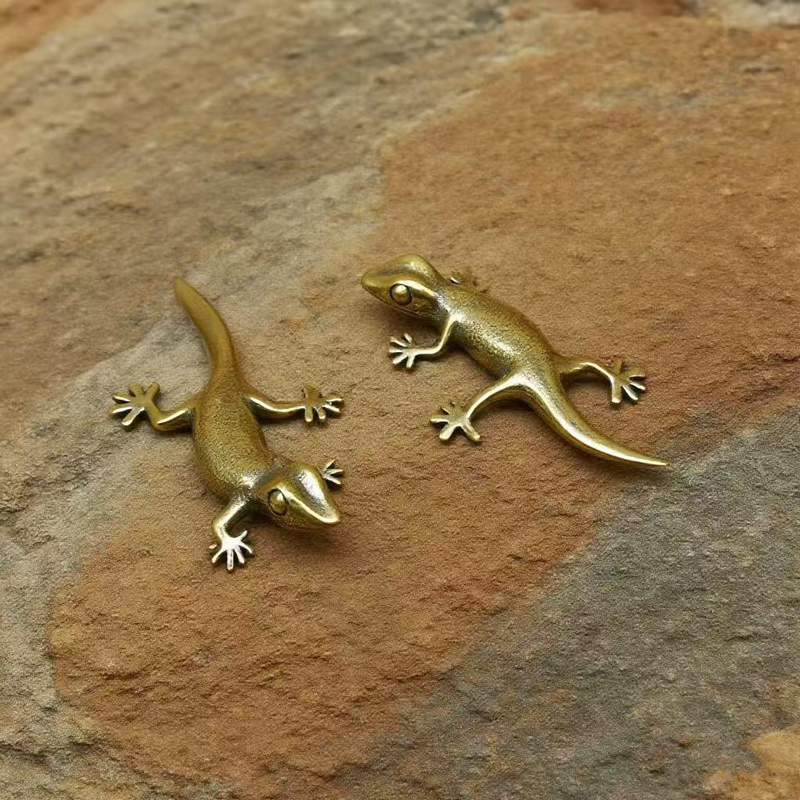Patung Kadal Gecko Retro Perun - Office Tech Gadgets ulasan dan harga