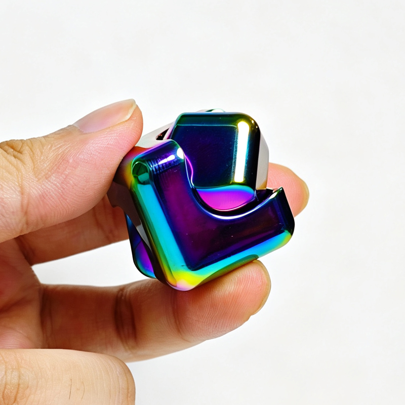 Dadu Logam Persegi Kubus Putar - Cool Office Tech Gadgets ulasan dan harga
